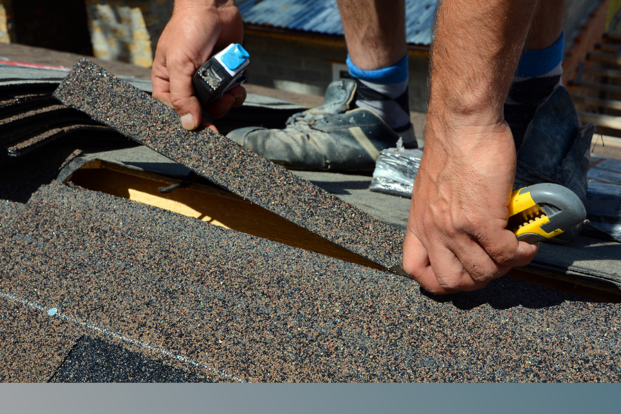 image of a roofer