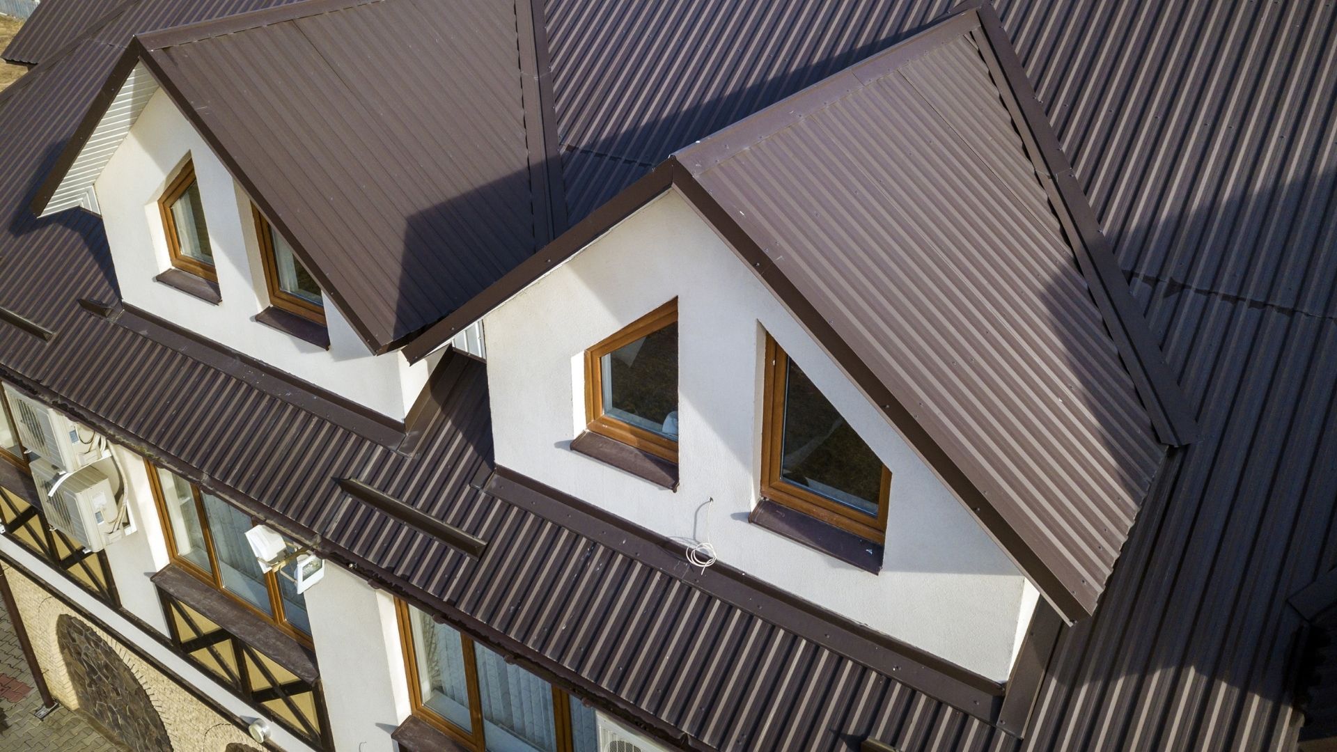 Are Metal Roofs Louder in the Rain hero